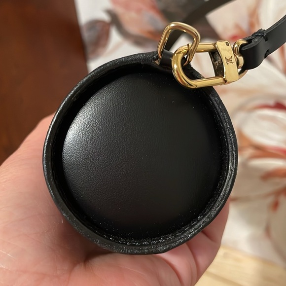 Louis Vuitton Mini Papillon Epi - Picture 4 of 11